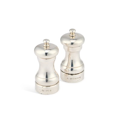 Lot 215 - AN ELIZABETH II SILVER SALT GRINDER AND AN ELIZABETH II SILVER PEPPER GRINDER