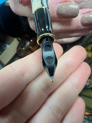Lot 360 - A PARKER DUOFOLD CENTENNIAL FOUNTAIN PEN