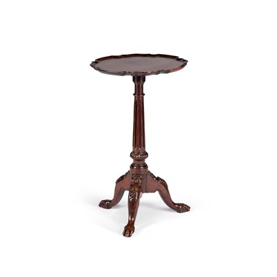 Lot 289 - A MAHOGANY PIECRUST TRIPOD TABLE