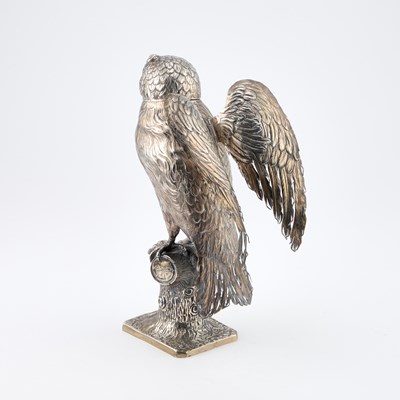 Lot 308 - A LARGE GERMAN SILVER MODEL OF AN OWL