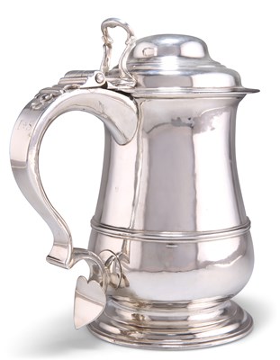 Lot 1445 - A GEORGE III SILVER LIDDED TANKARD