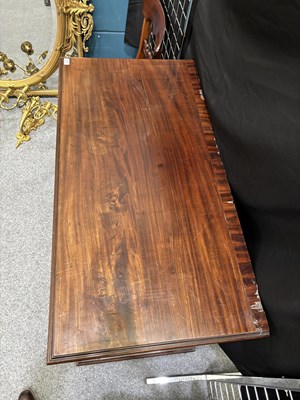 Lot 915 - A GEORGE III MAHOGANY SECRETAIRE CHEST OF DRAWERS