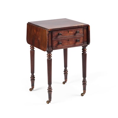 Lot 939 - A REGENCY ROSEWOOD DROPLEAF OCCASIONAL TABLE