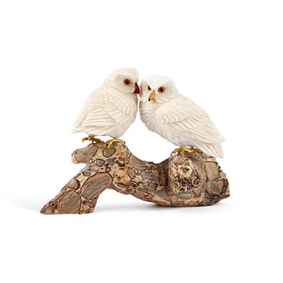 Lot 261 - A 20TH CENTURY CARVED HARDSTONE MODEL OF A PAIR OF OWLS PERCHED ON A BRANCH