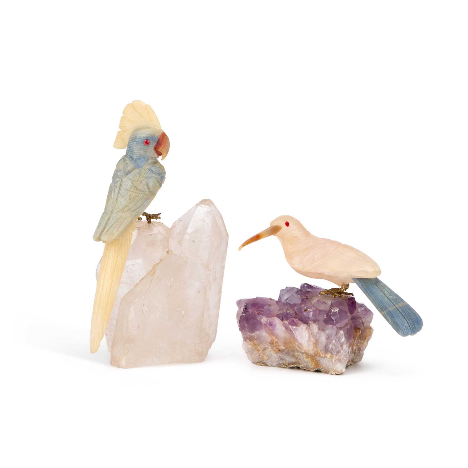 Lot 794 - TWO 20TH CENTURY CARVED HARDSTONE MODELS OF BIRDS PERCHED ON ROCKS