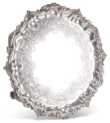 Lot 1338 - A FINE GEORGE IV SILVER SALVER