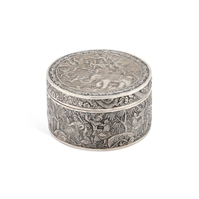 Lot 150 - A BURMESE SILVER BOX, EARLY 20TH CENTURY