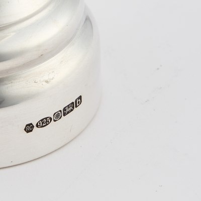 Lot 138 - A PAIR OF ELIZABETH II SILVER SALT AND PEPPER GRINDERS