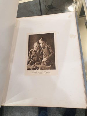 Lot 4 - ARCHIE GORDON (1884-1909)