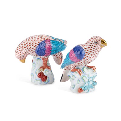 Lot 33 - A PAIR OF HEREND PORCELAIN MODELS OF HAWKS