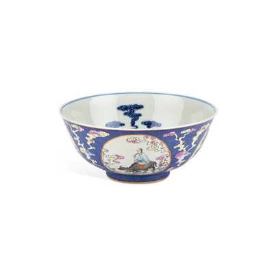 Lot 150 - A CHINESE PORCELAIN SGRAFFITO-GROUND 'MEDALLIONS' BOWL