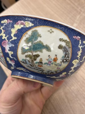 Lot 136 - A CHINESE PORCELAIN SGRAFFITO-GROUND 'MEDALLIONS' BOWL