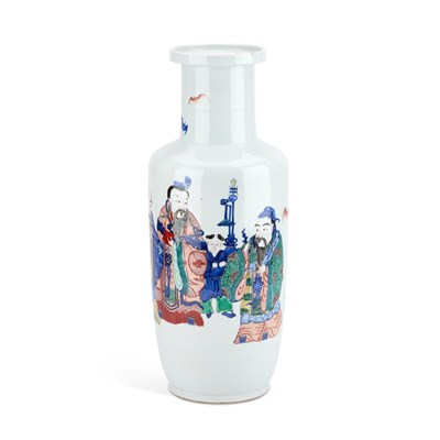 Lot 152 - A LARGE CHINESE PORCELAIN DOUCAI DECORATED ROULEAU VASE