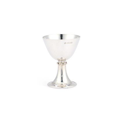 Lot 276 - AN ARTS AND CRAFTS SILVER GOBLET