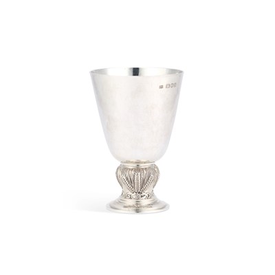 Lot 268 - AN ARTS AND CRAFTS SILVER GOBLET