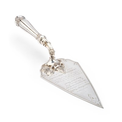 Lot 194 - A LARGE VICTORIAN SILVER PRESENTATION TROWEL