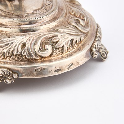 Lot 323 - A 19TH CENTURY PORTUGUESE SILVER TOOTHPICK HOLDER
