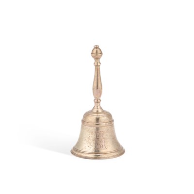 Lot 212 - A GEORGIAN CAST SILVER TABLE BELL