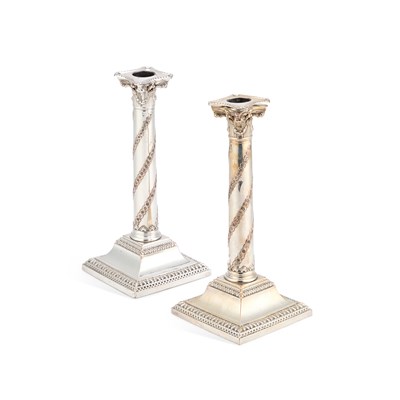 Lot 265 - A PAIR OF OLD SHEFFIELD PLATE CANDLESTICKS, CIRCA 1790