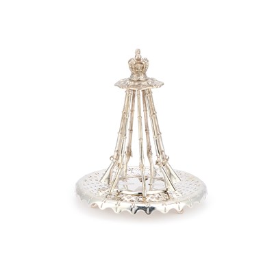 Lot 244 - AN EDWARDIAN SILVER-PLATED NOVELTY TOAST RACK