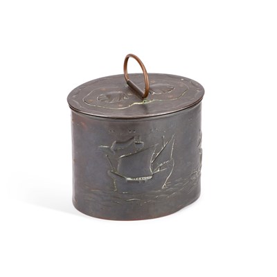 Lot 235 - A NEWLYN ARTS AND CRAFTS COPPER TEA CADDY