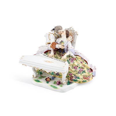 Lot 51 - A MEISSEN PORCELAIN FIGURE GROUP