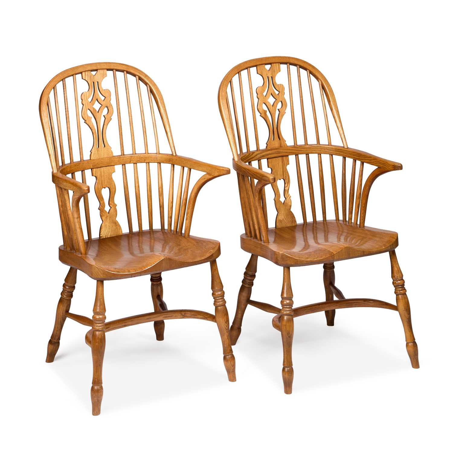 Lot 1055 - A PAIR OF 20TH CENTURY OAK AND ELM WINDSOR ARMCHAIRS