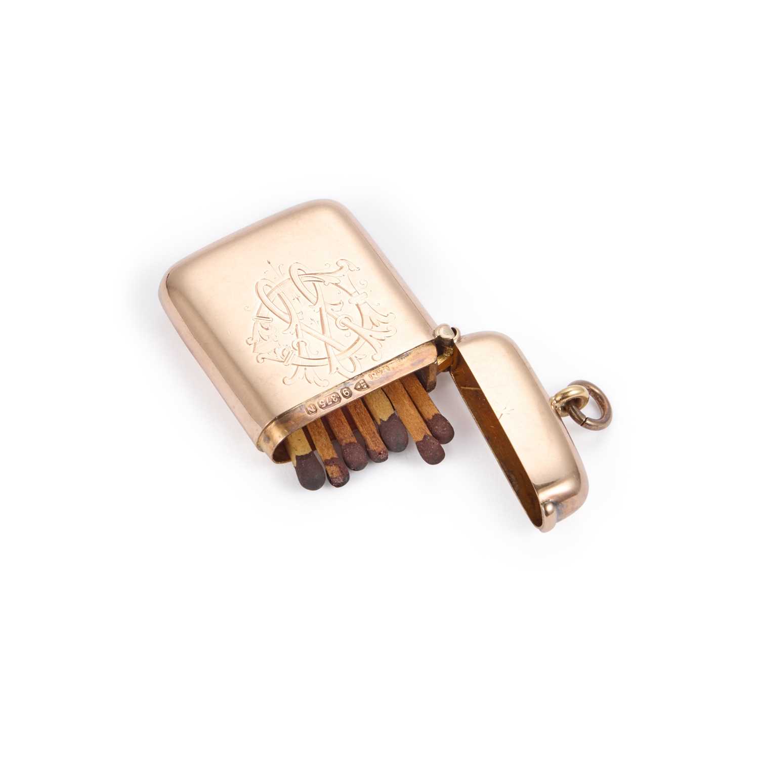 Lot 536 - A VICTORIAN 9 CARAT GOLD VESTA CASE