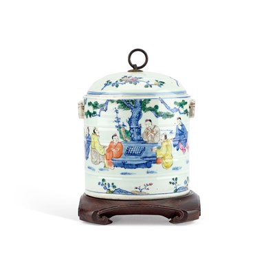 Lot 191 - A CHINESE WUCAI PORCELAIN JAR AND COVER