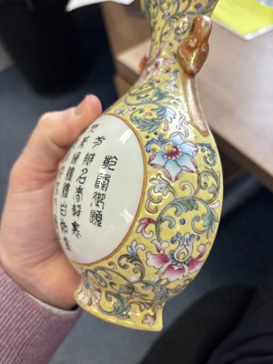 Lot 128 - A CHINESE FAMILLE ROSE WALL VASE WITH A YELLOW-GROUND