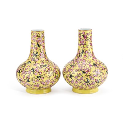 Lot 88 - A PAIR OF CHINESE FAMILLE ROSE PORCELAIN 'MAGPIE AND PRUNUS' BOTTLE VASES