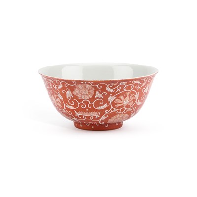 Lot 122 - A CHINESE PORCELAIN BOWL WITH AN IRON-RED GROUND