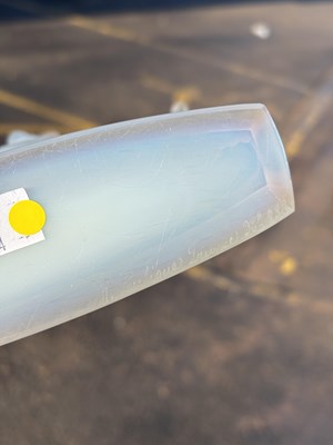 Lot 28 - RENÉ LALIQUE (FRENCH, 1860-1945), A 'SUZANNE' STATUETTE