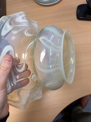 Lot 22 - A LARGE ART NOUVEAU VASELINE GLASS LIGHTSHADE