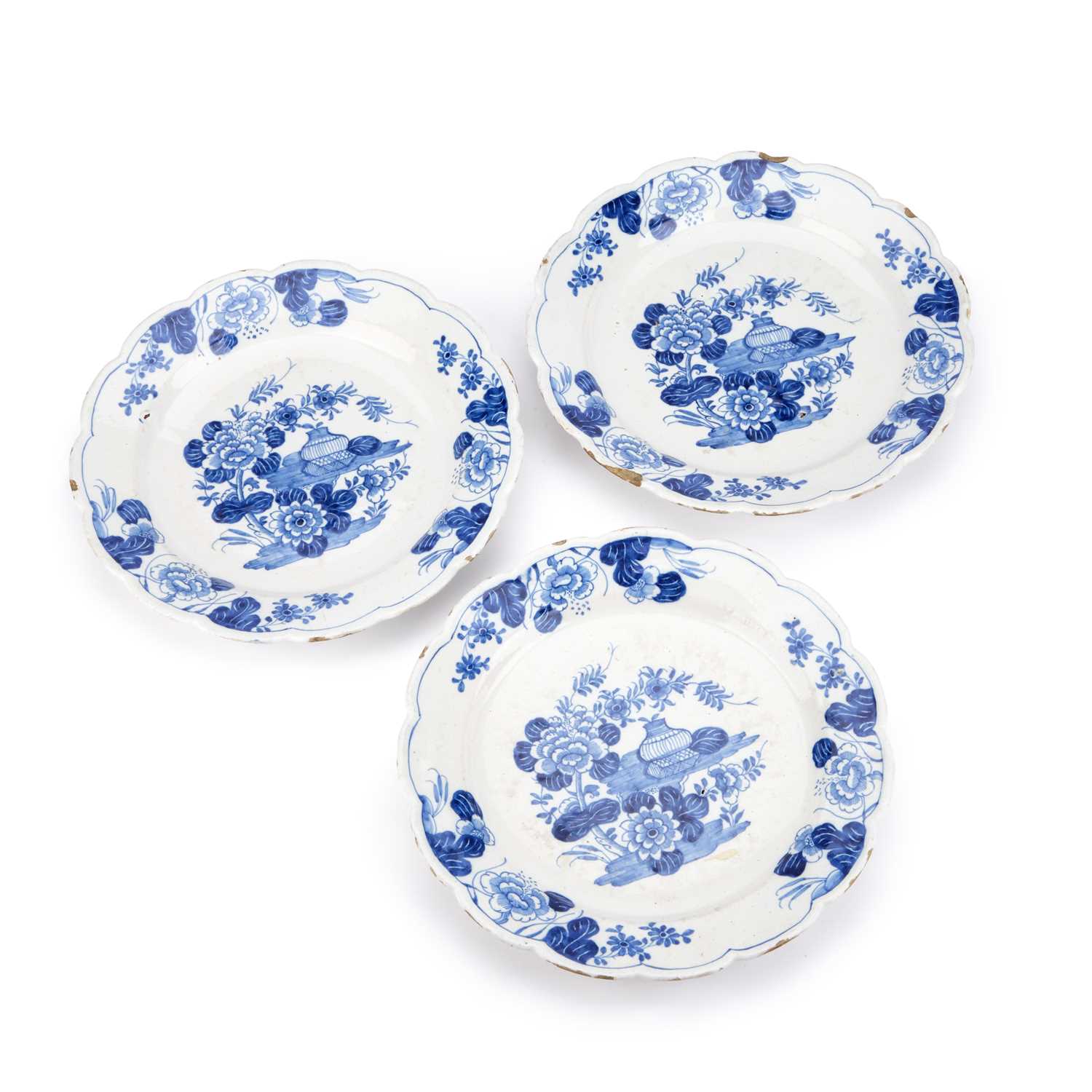 Lot 116 - THREE 18TH CENTURY ENGLISH DELFT BLUE AND WHITE DISHES