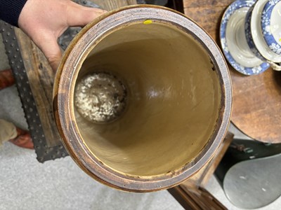 Lot 89 - A CHINESE CRACKLEWARE STICK STAND, LATE 19TH/ EARLY 20TH CENTURY