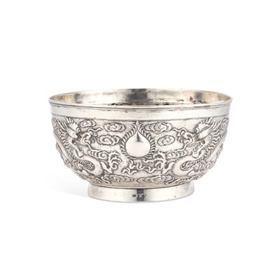 Lot 297 - A LATE 19TH CENTURY CHINESE SILVER BOWL