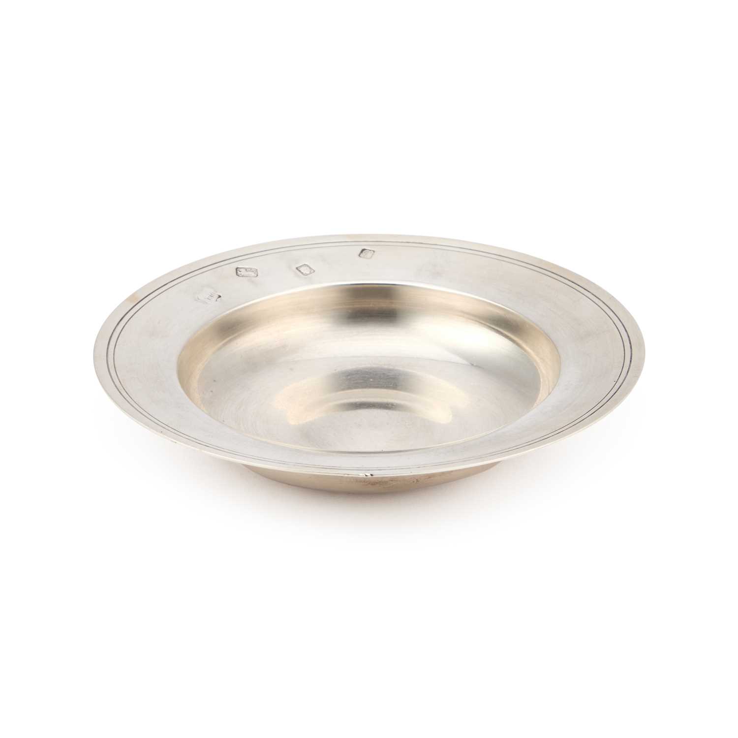 Lot 354 - AN ELIZABETH II SILVER ARMADA DISH