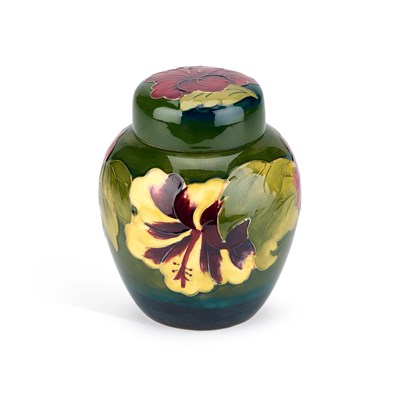 Lot 124 - A WALTER MOORCROFT POTTERY GINGER JAR