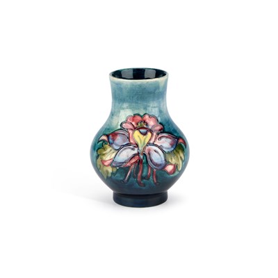 Lot 125 - A SMALL WALTER MOORCROFT POTTERY VASE