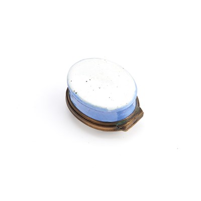 Lot 538 - A RARE SOUTH STAFFORDSHIRE ENAMEL PATCH BOX, CIRCA 1812-14