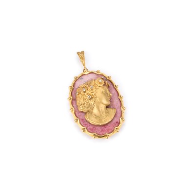 Lot 861 - A 9 CARAT GOLD RHODONITE AND DIAMOND CAMEO PENDANT