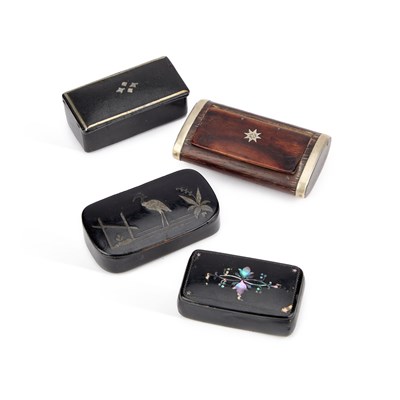 Lot 563 - A GROUP OF FOUR 19TH CENTURY SNUFF BOXES