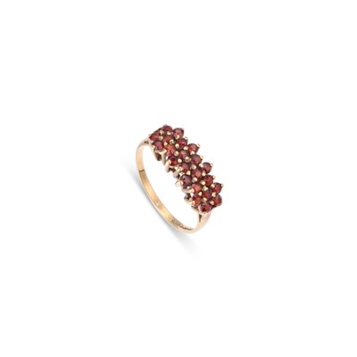 Lot 776 - A 9 CARAT GOLD GARNET CLUSTER HALF HOOP RING