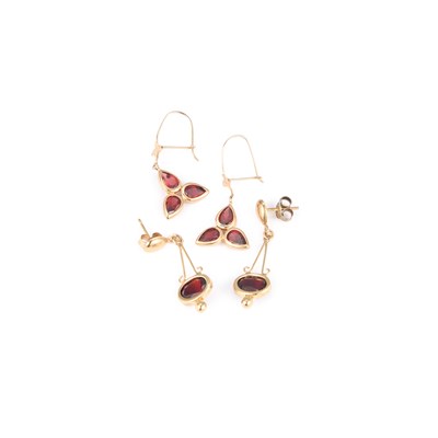 Lot 722 - TWO PAIRS OF GARNET PENDANT EARRINGS