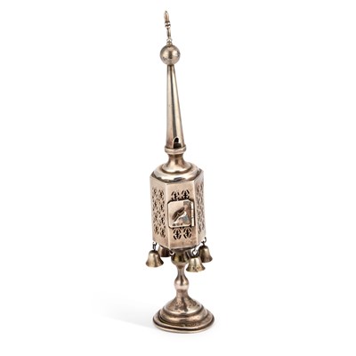 Lot 387 - JUDAICA: A GEORGE V SILVER SPICE TOWER