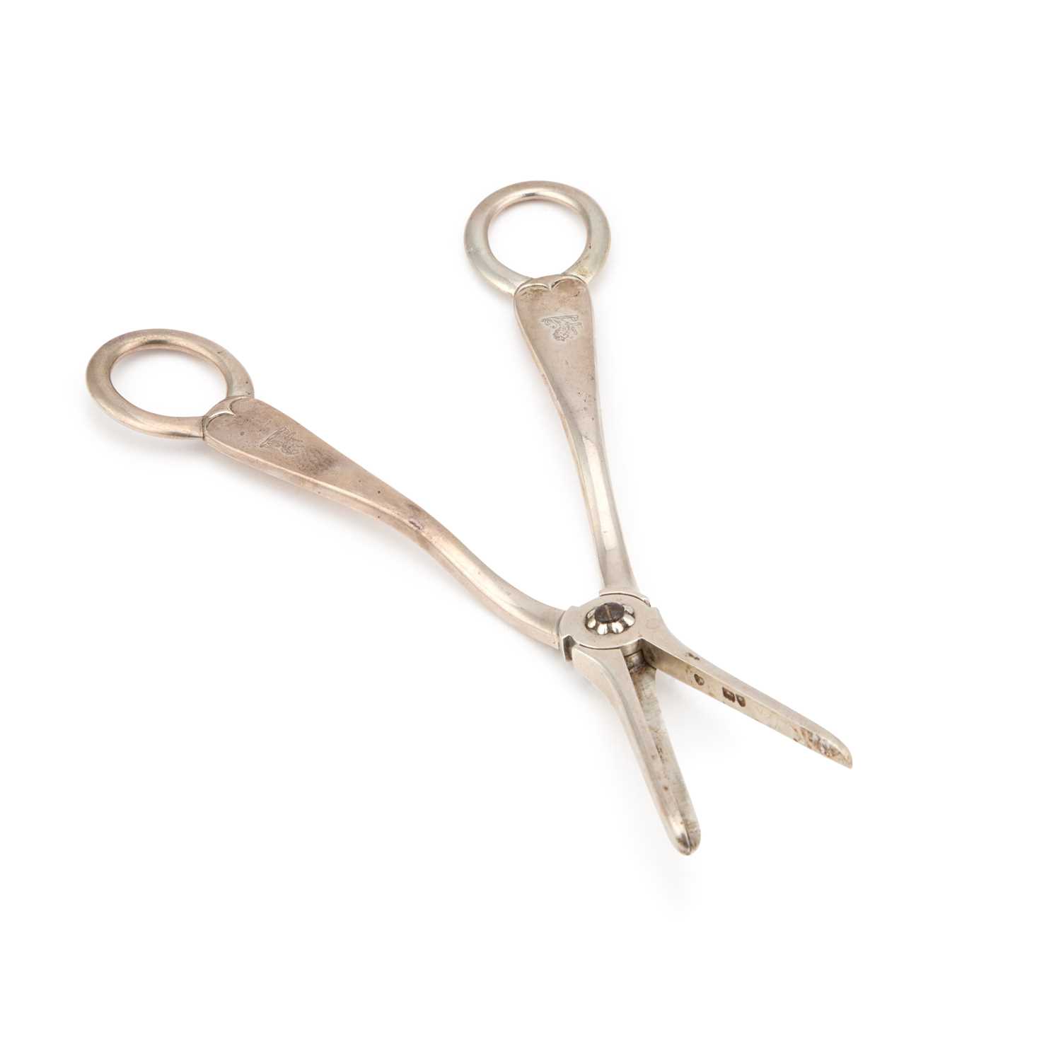 Lot 513 - A PAIR OF VICTORIAN SILVER GRAPE SCISSORS