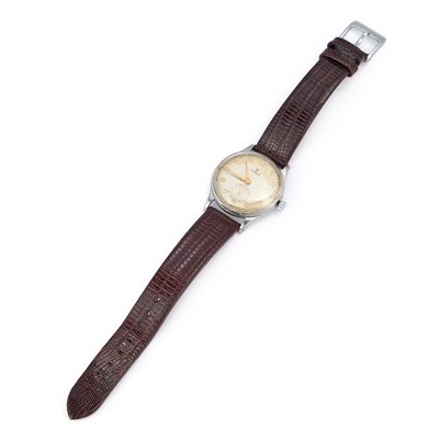 Lot 618 - A GENTS STEEL ROLDOR STRAP WATCH