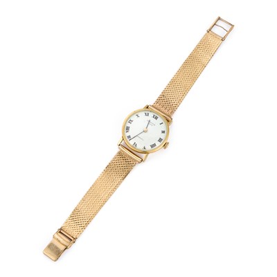 Lot 623 - A LADY'S UNIVERSAL GENEVE AUTOMATIC BRACELET WATCH