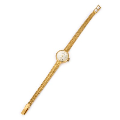 Lot 607 - A LADY'S 18CT GOLD BUCHERER BRACELET WATCH